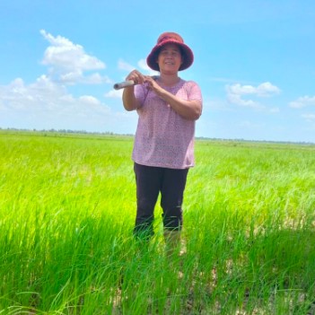 Beneficiary of Daikou Finance, Cambodian social enterprise and beneficiary of Leap201 venture philanthropy loan. Daikou offers microloans that enable families and women to invest in climate adaptation, sustainability and income generation
